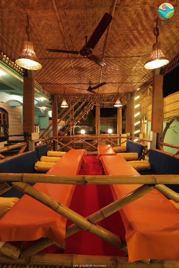Tropical Wave Hostel Morjim Goa 외부 사진