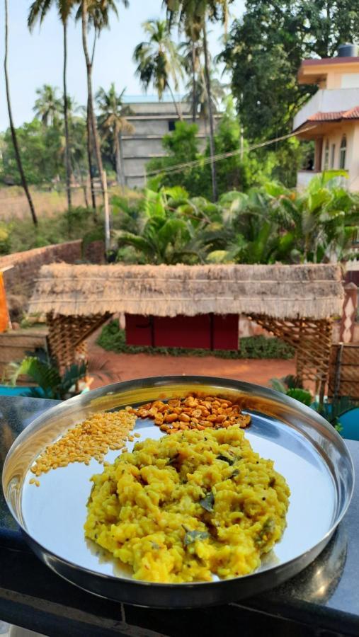 Tropical Wave Hostel Morjim Goa 외부 사진
